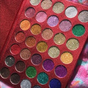Glitter pallet